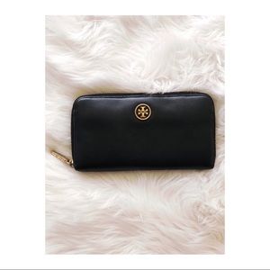 Authentic Robinson leather continental wallet